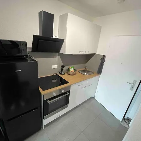 Waldstadt Charme Hideaway Kueche-balkon-netflix Apartment *