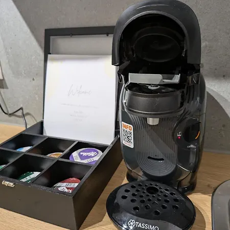 Διαμέρισμα Waldstadt Charme Hideaway Kueche-balkon-netflix