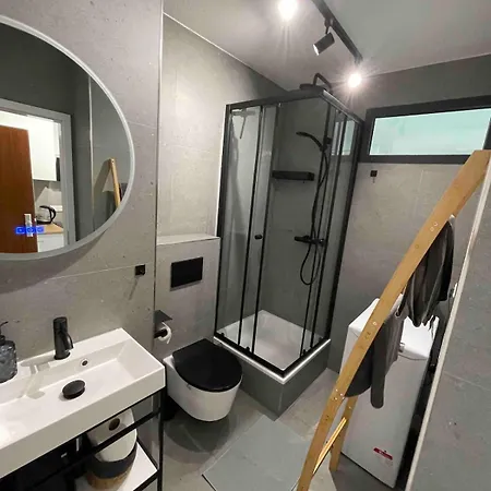 Διαμέρισμα Waldstadt Charme Hideaway Kueche-balkon-netflix *