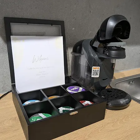 Waldstadt Charme Hideaway Kueche-balkon-netflix Καρλσρούη